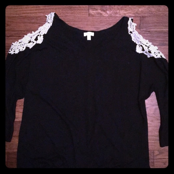 Black and white crochet top - Picture 1 of 2